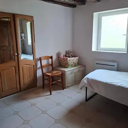 La Petite Maison بيت للعطل Amenucourt