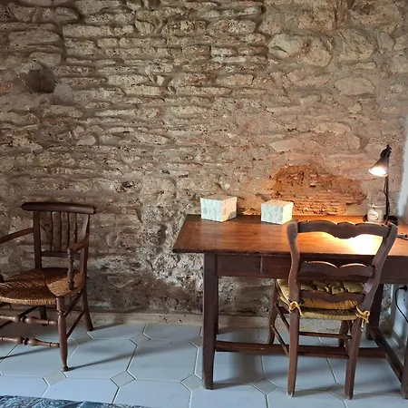 La Petite Maison بيت للعطل *
