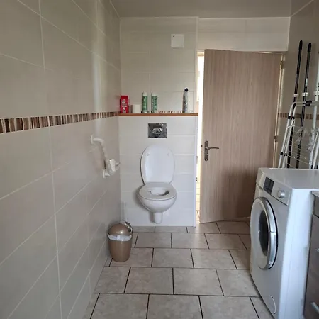 La Petite Maison بيت للعطل Amenucourt